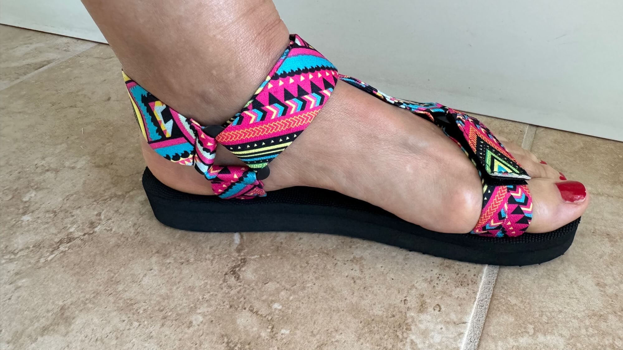 stylish sandals for women